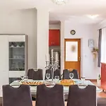 Four-bedroom In Ferienhaus *