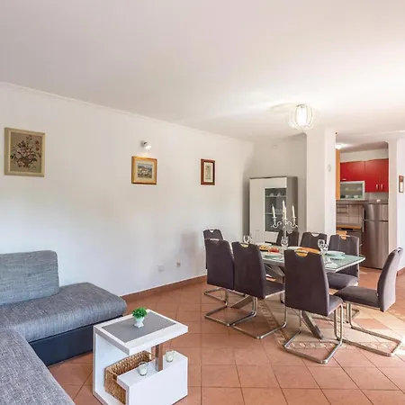 Four-bedroom In 度假居 Grubine