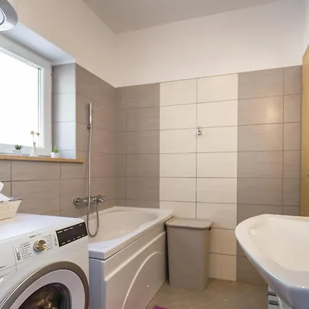 度假居 Four-bedroom In Grubine